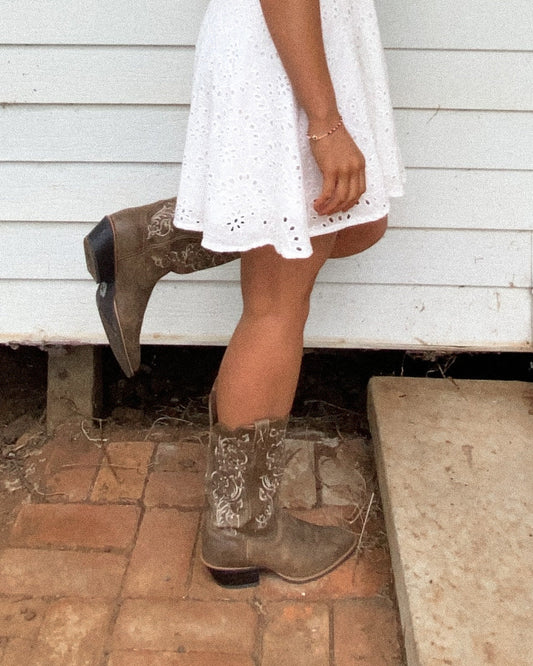 Western in the Summer: How to Stay Cool While Rocking Cowgirl Style