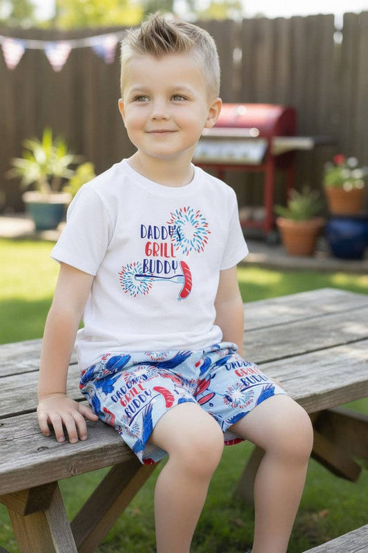 "Daddy's Grill Buddy" White T-shirt & blue multi printed shorts.